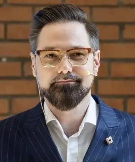 Валентин Каськов, «Специальные системы и технологии: «Покупка ИИ без собственной системы измерения качества – это сегодня главный признак незрелости»