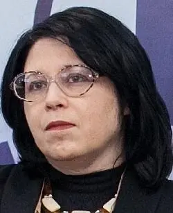 Полина Гиверц, Zdravmedinfo Blockchain Research Lab: Уроки COVID-19: как повысить надежность и прозрачность фармацевтических цепей поставок