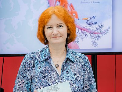 Виктория Топоногова, писатель, педагог ИЗО: «Занятия стараюсь проводить весело, находить удивительное в обыденном»